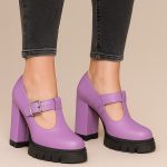 półbuty skórzane na obcasie