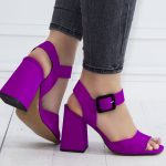 sandałki na obcasie bassiano