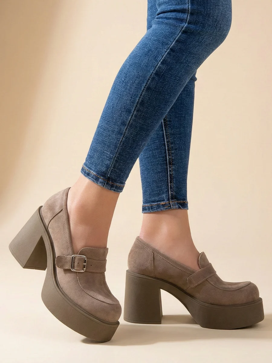 skórzane półbuty damskie na platformie, obcas 8 cm, ebano zamsz