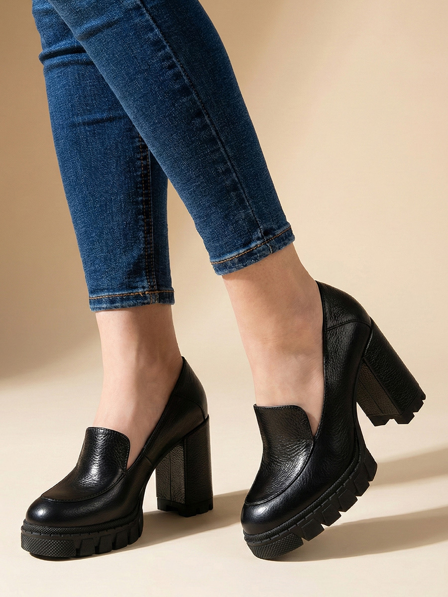 Półbuty skórzane Dizi czarny groszek