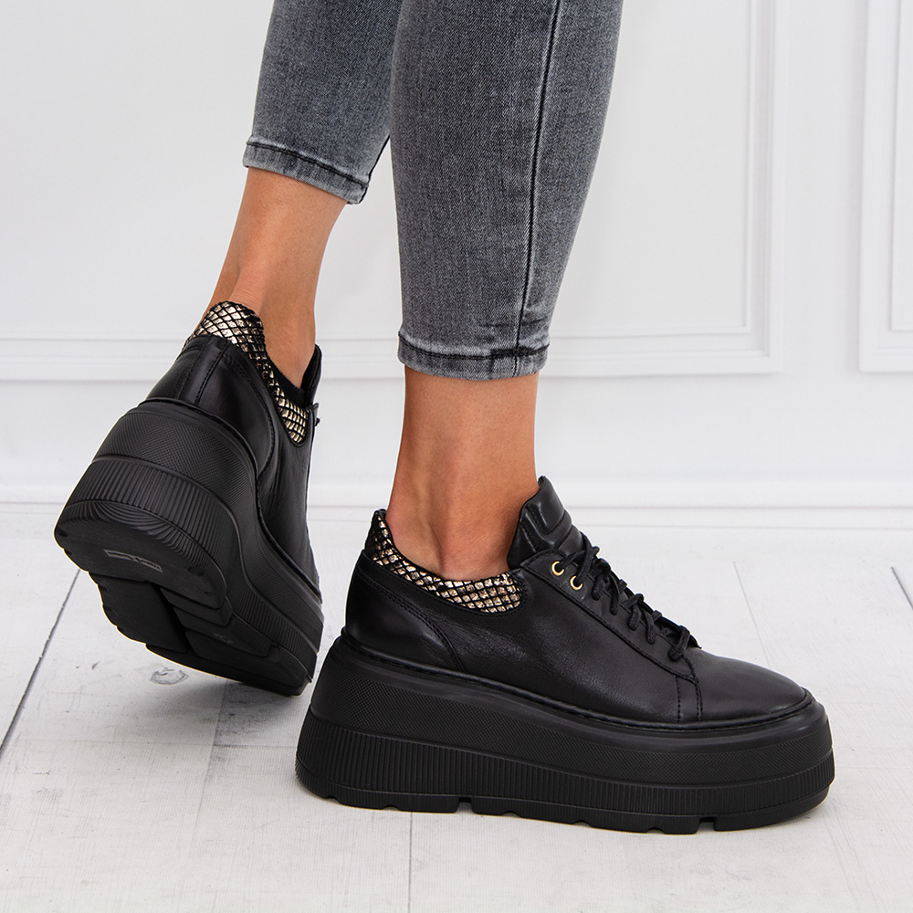 lekkie buty sportowe damskie fuster
