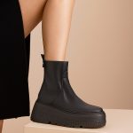 botki na koturnie skórzane