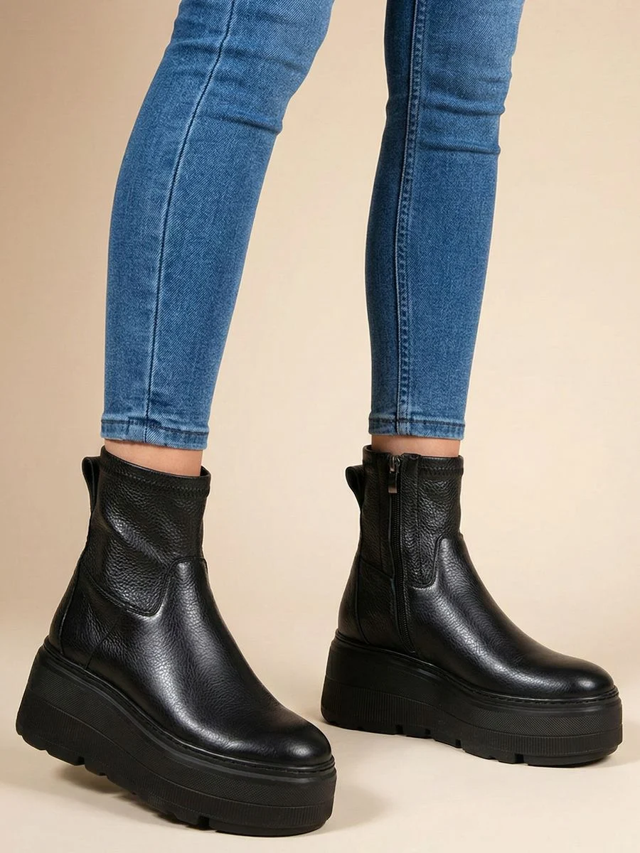 botki skórzane kathy ze streczem, lycrą na koturnie