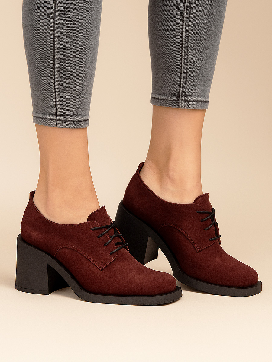 skórzane półbuty na słupku