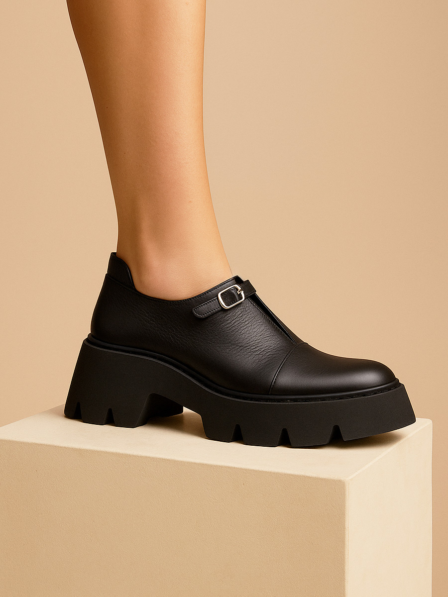 półbuty na platformie nita